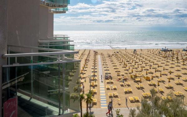 Hotel Nizza Frontemare Superior 3 Stelle Lido di Jesolo Exterior photo