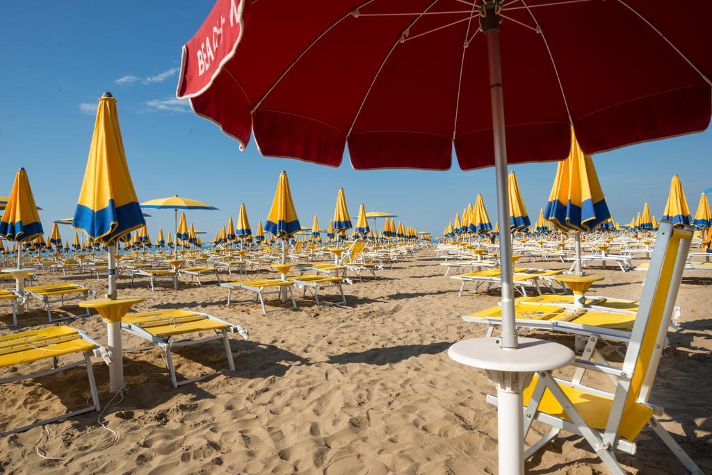 Hotel Nizza Frontemare Superior 3 Stelle Lido di Jesolo Exterior photo